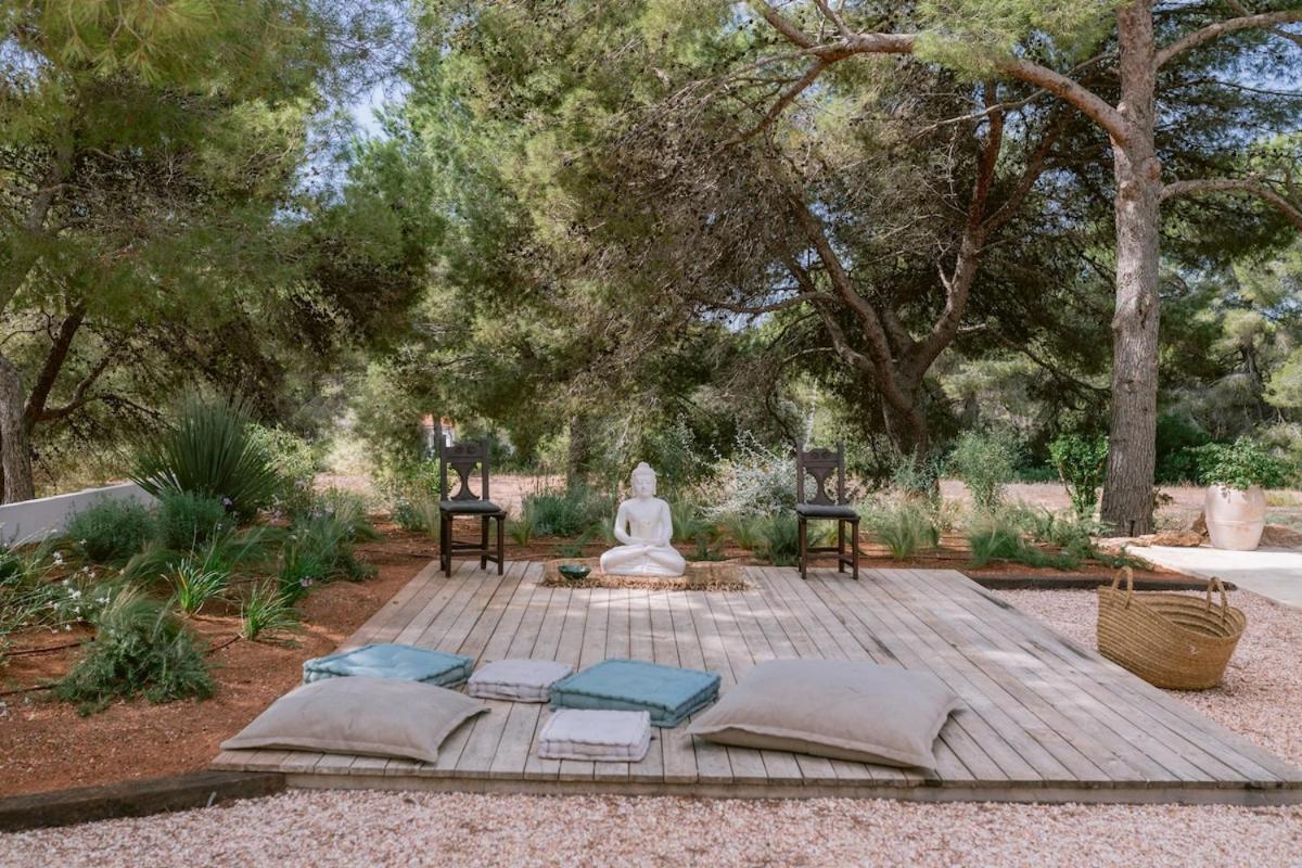 Beautiful 3 Minutes Near Cala Jondal