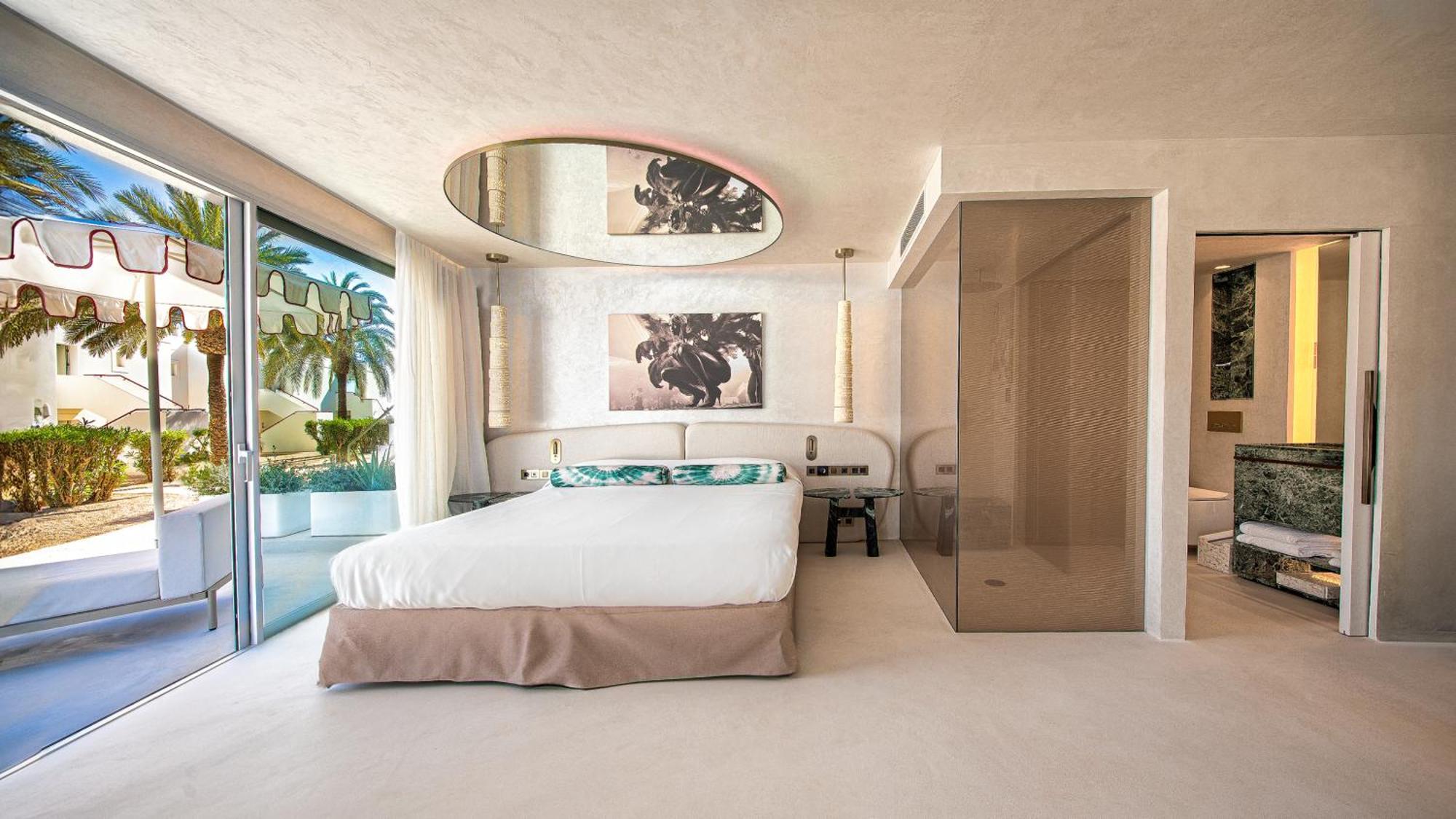 Destino Pacha Ibiza - Entrance to Pacha Club Included 5* Playa De Talamanca