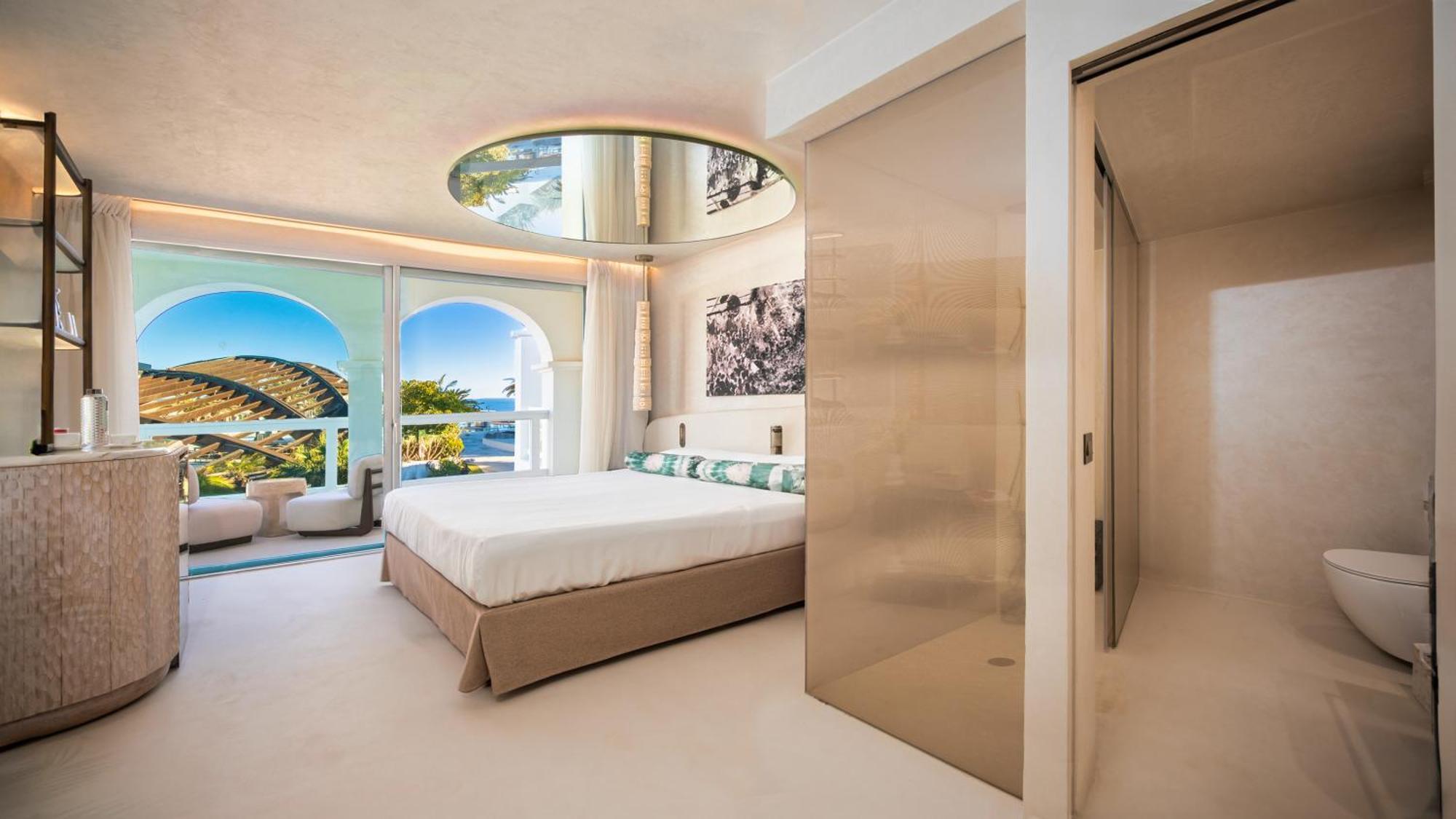 Destino Pacha Ibiza 5* Playa De Talamanca