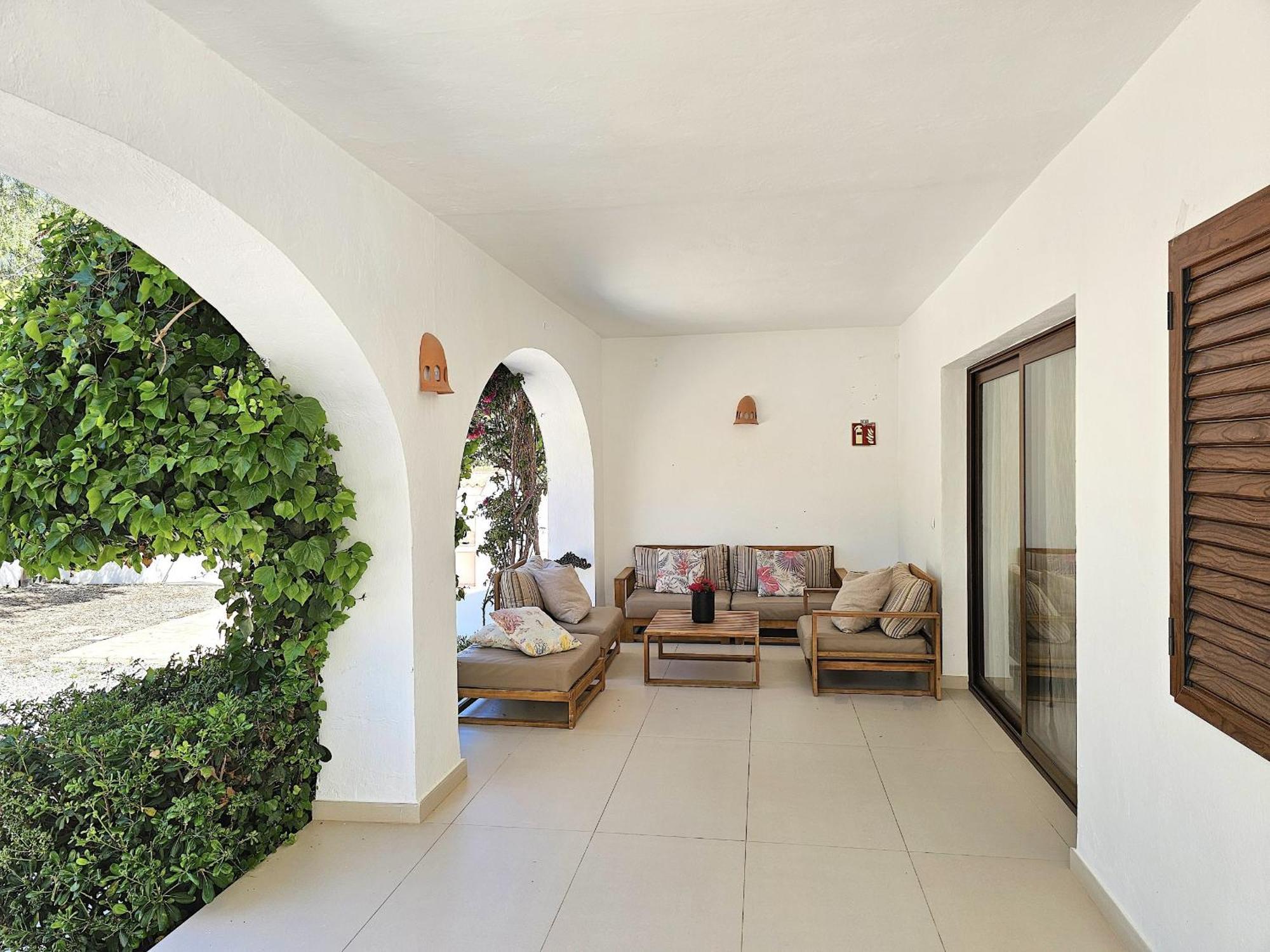 Villa Inibiza - *