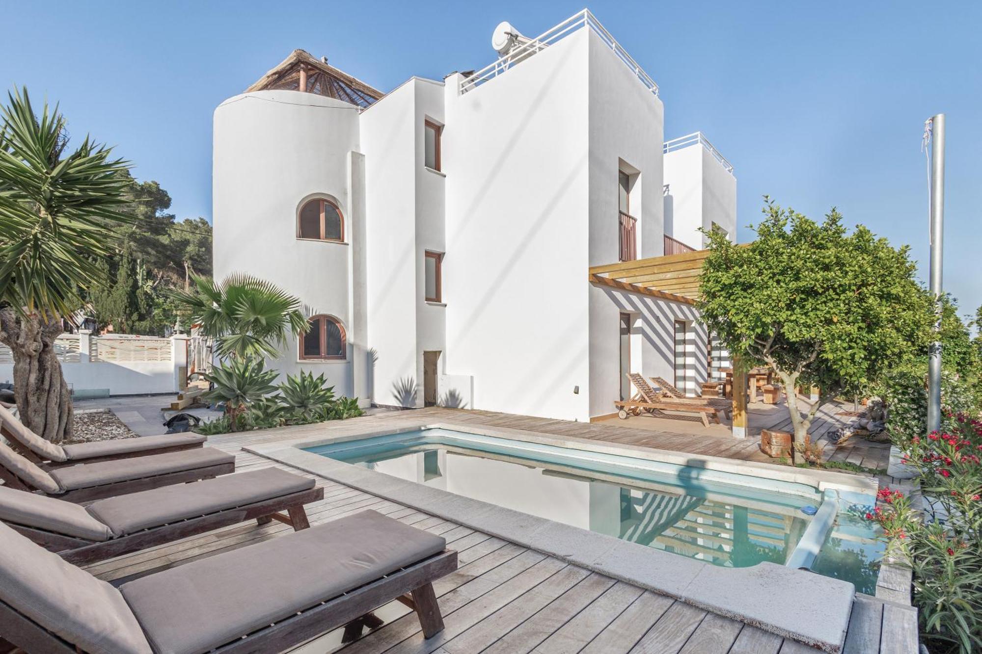 Retreats Villa *