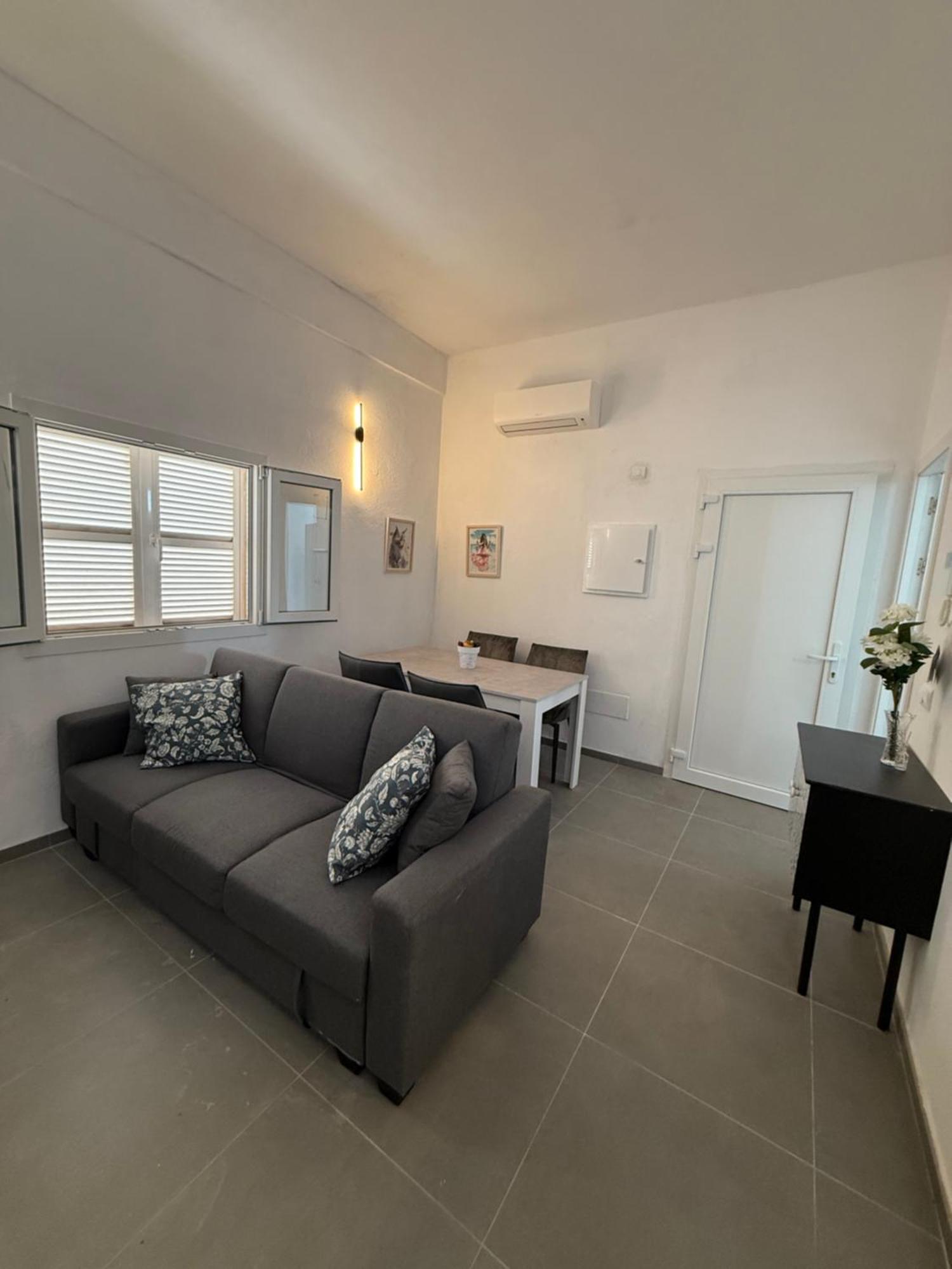 6 En Playa Den Bossa Apartamento *