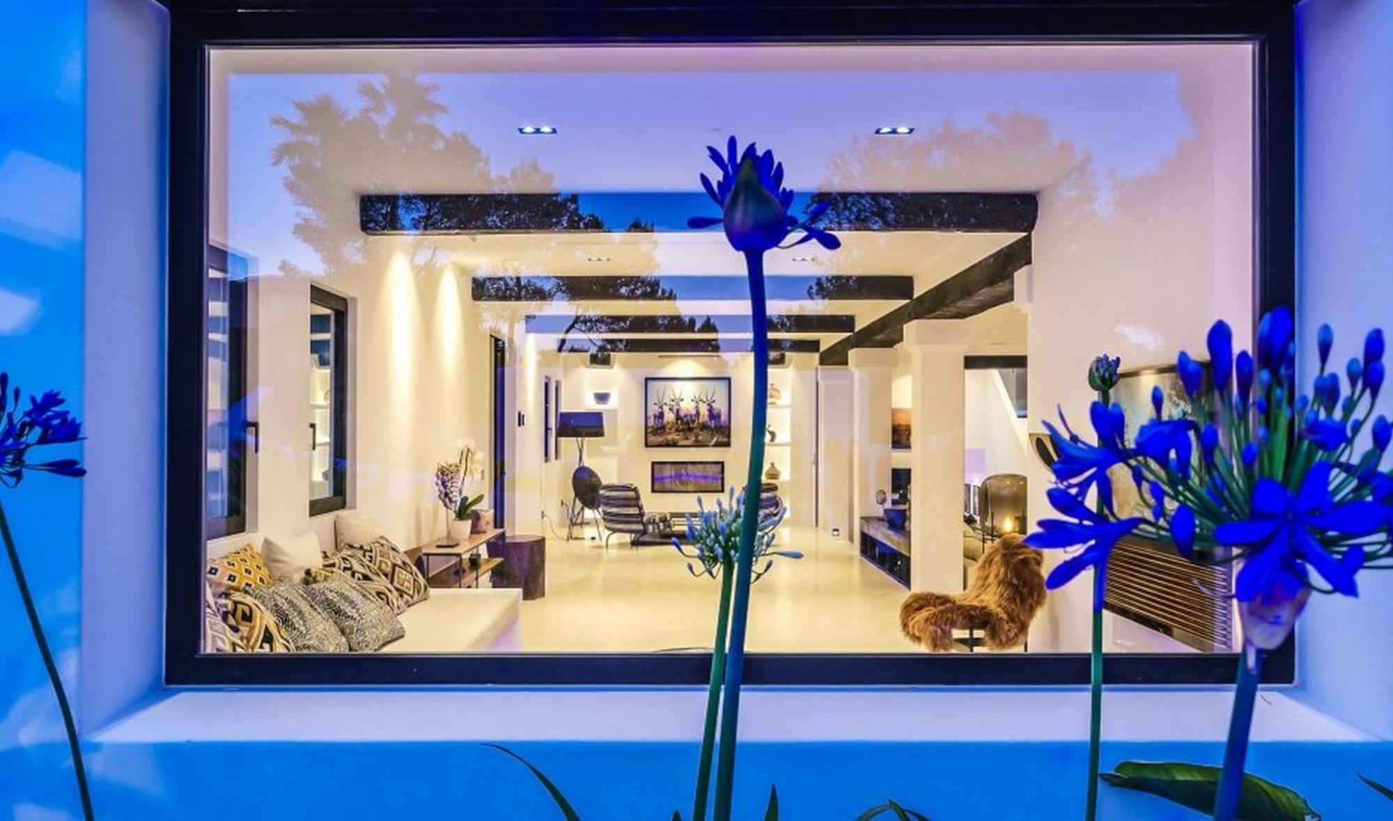 Ideal Location, Seaview Apartment