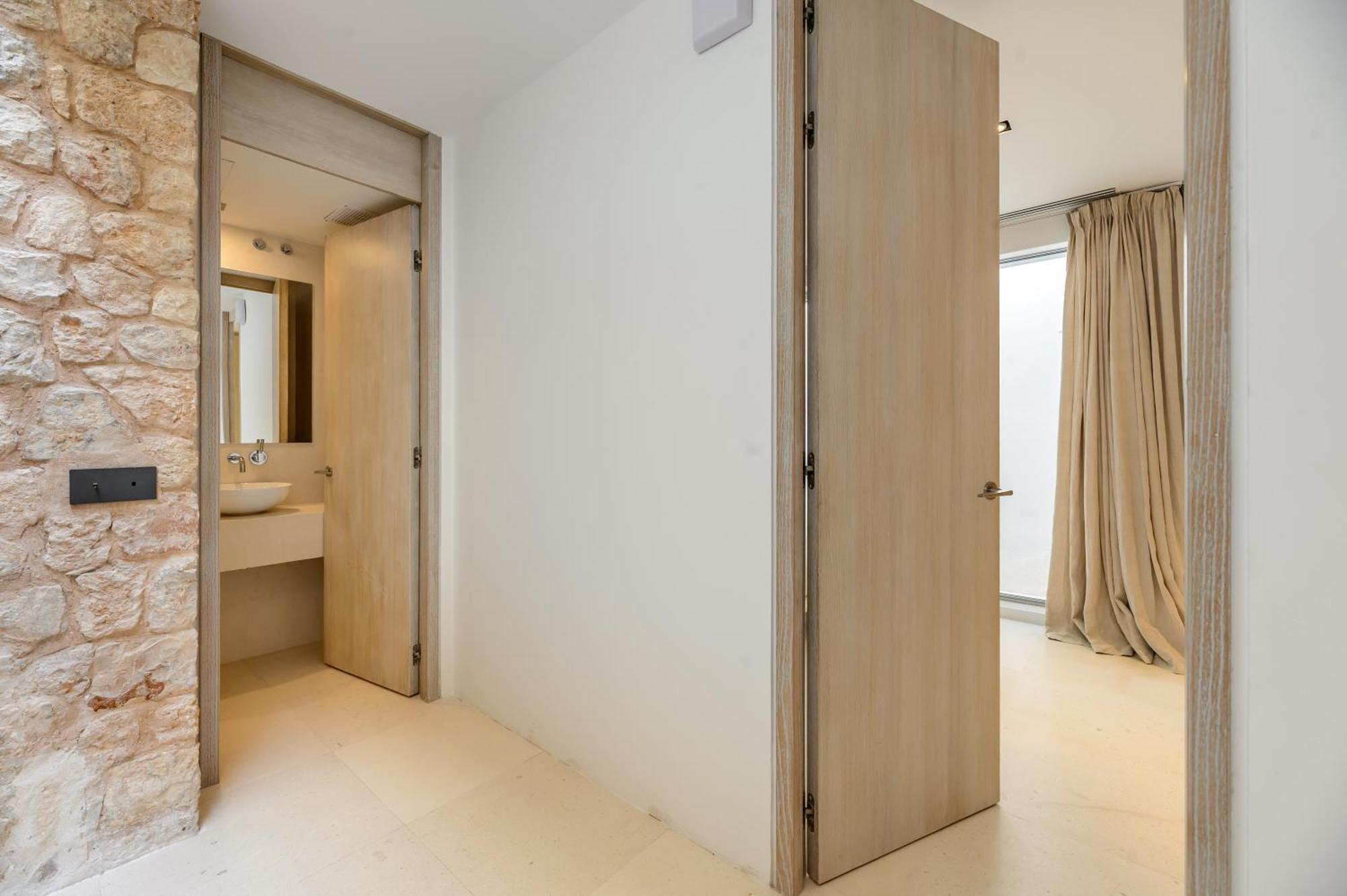 Zelmar - Tranquility And Privacy In Cala Conta Pousada *