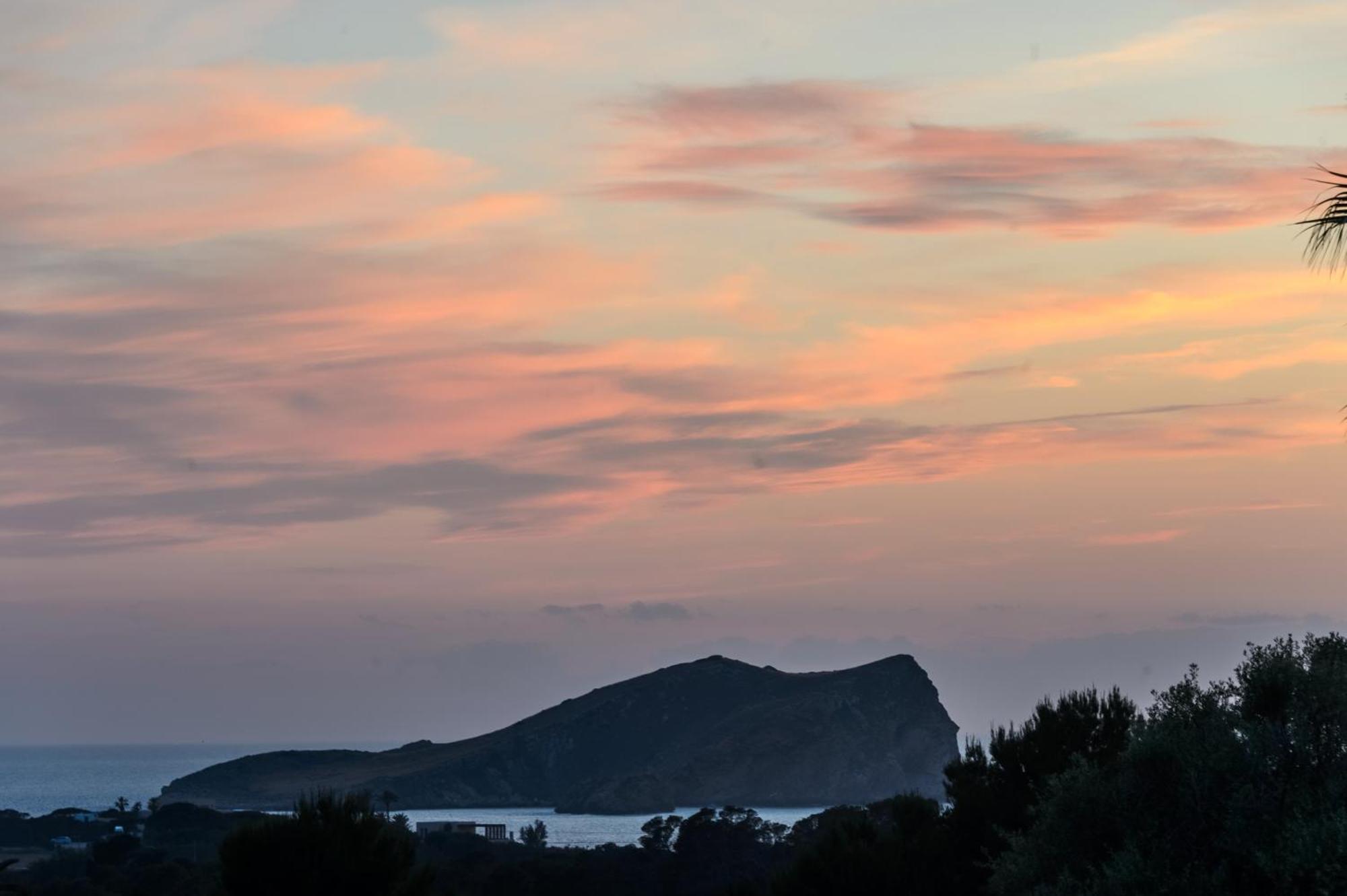 Zelmar - Tranquility And Privacy In Cala Conta Pousada *