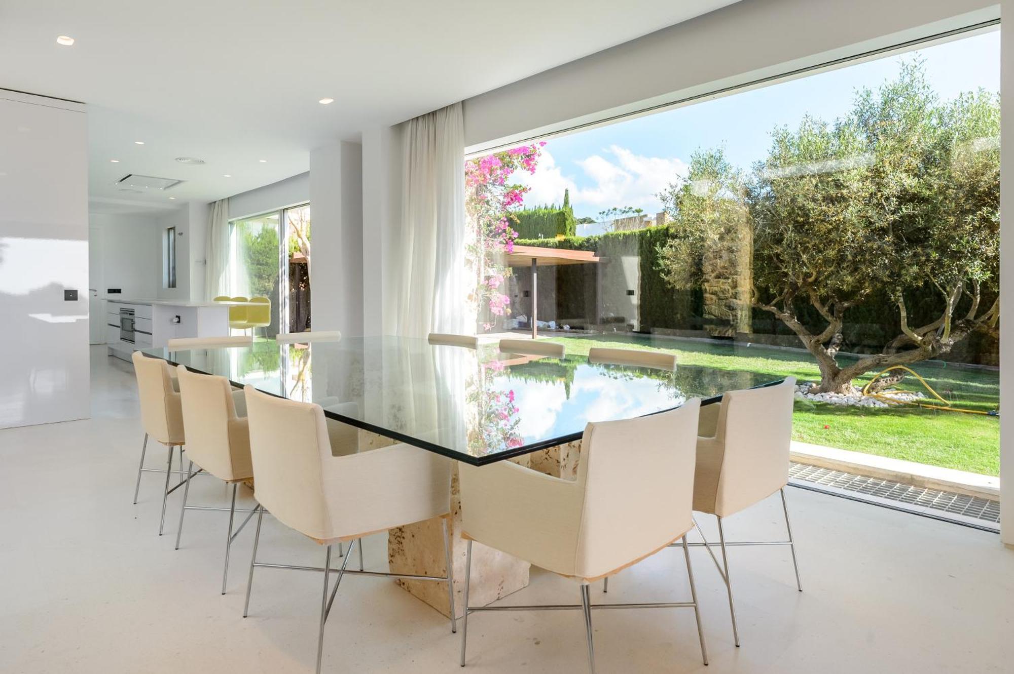 Zelmar - Tranquility And Privacy In Cala Conta *