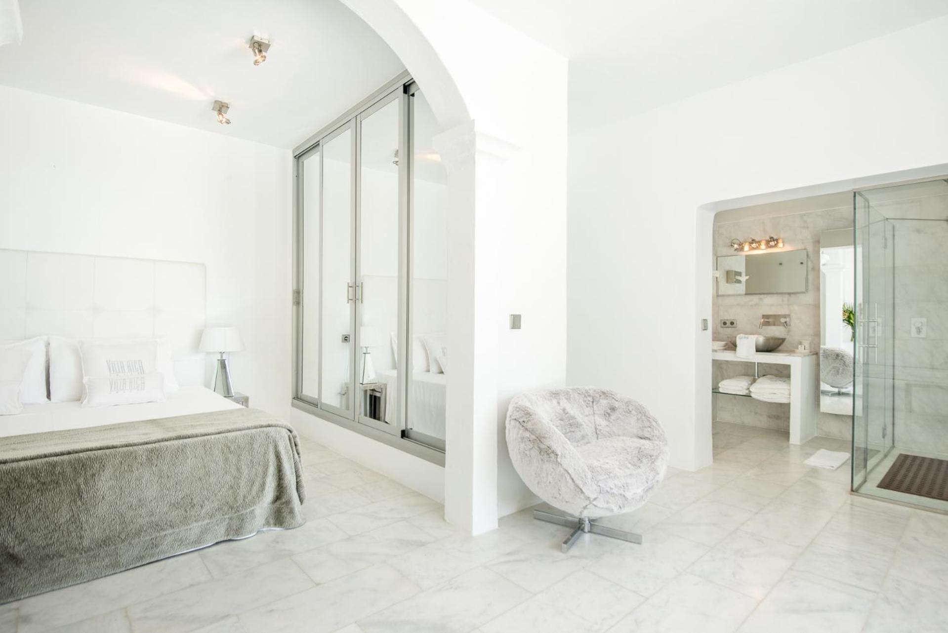 Rica Ibiza Villa *