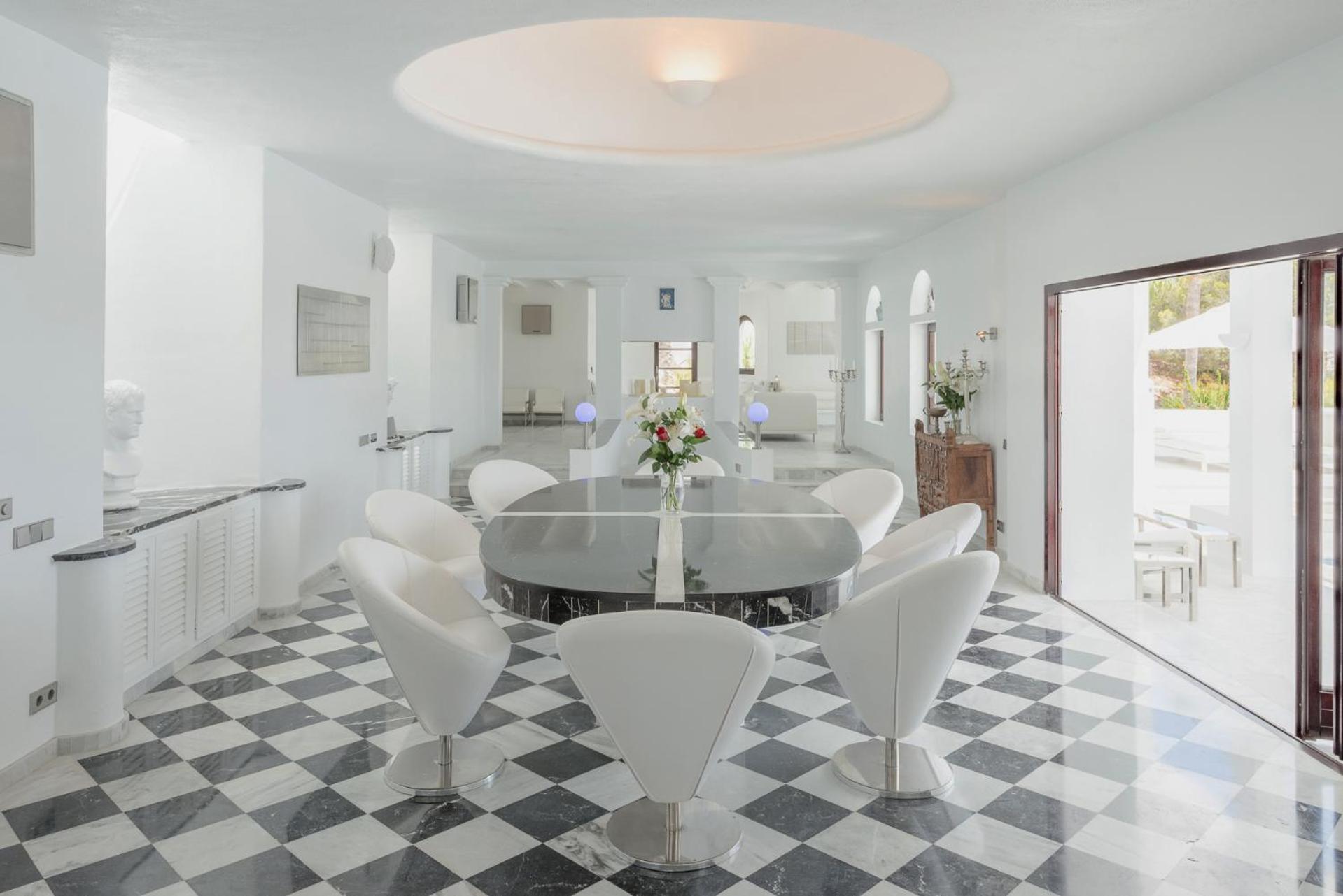 Rica Ibiza Villa San José