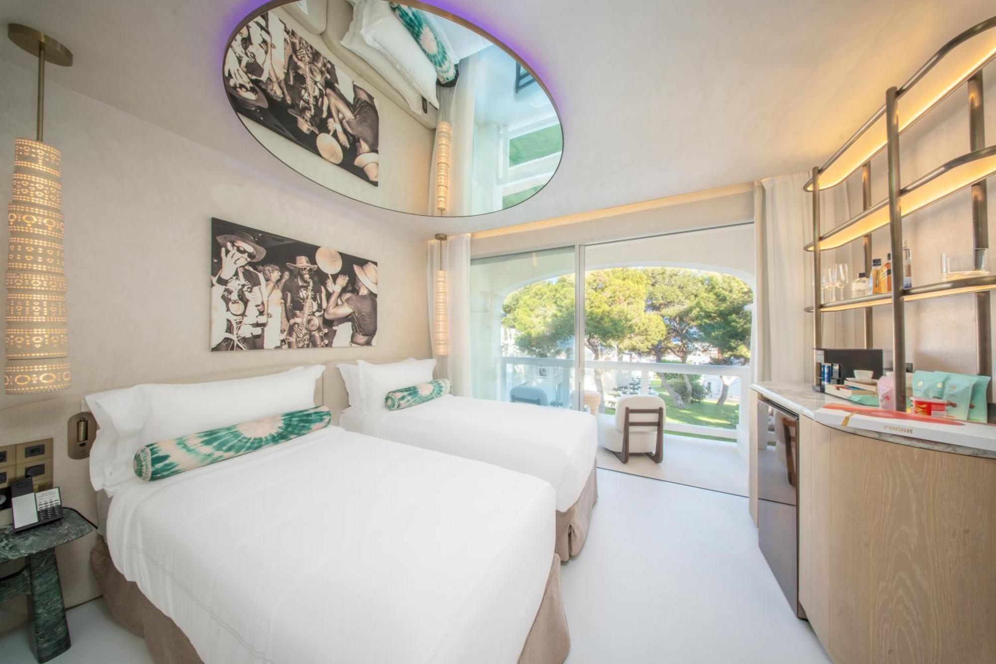 Destino Pacha Ibiza 5* Playa De Talamanca