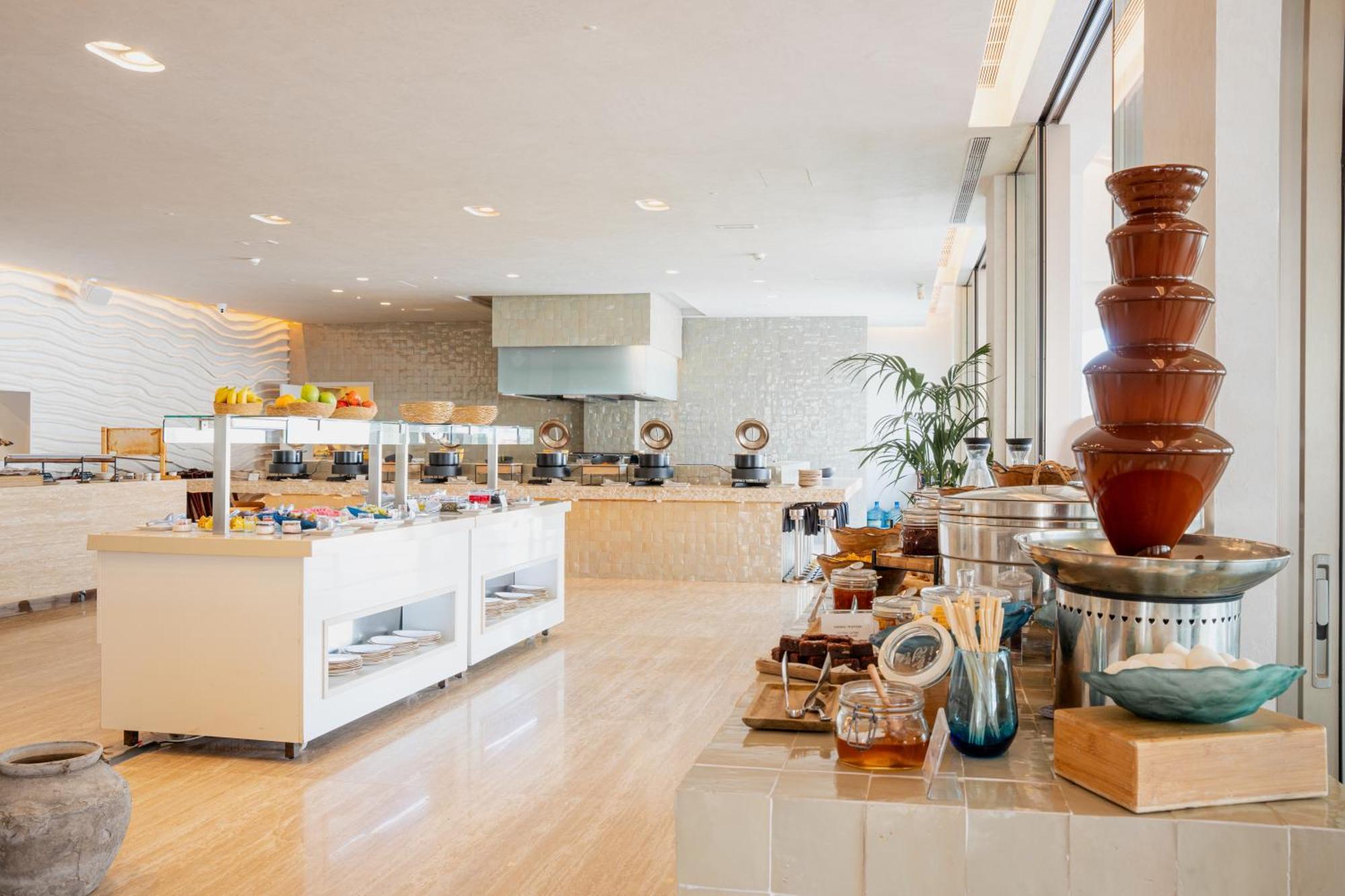 Hotel Destino Pacha Ibiza 5*
