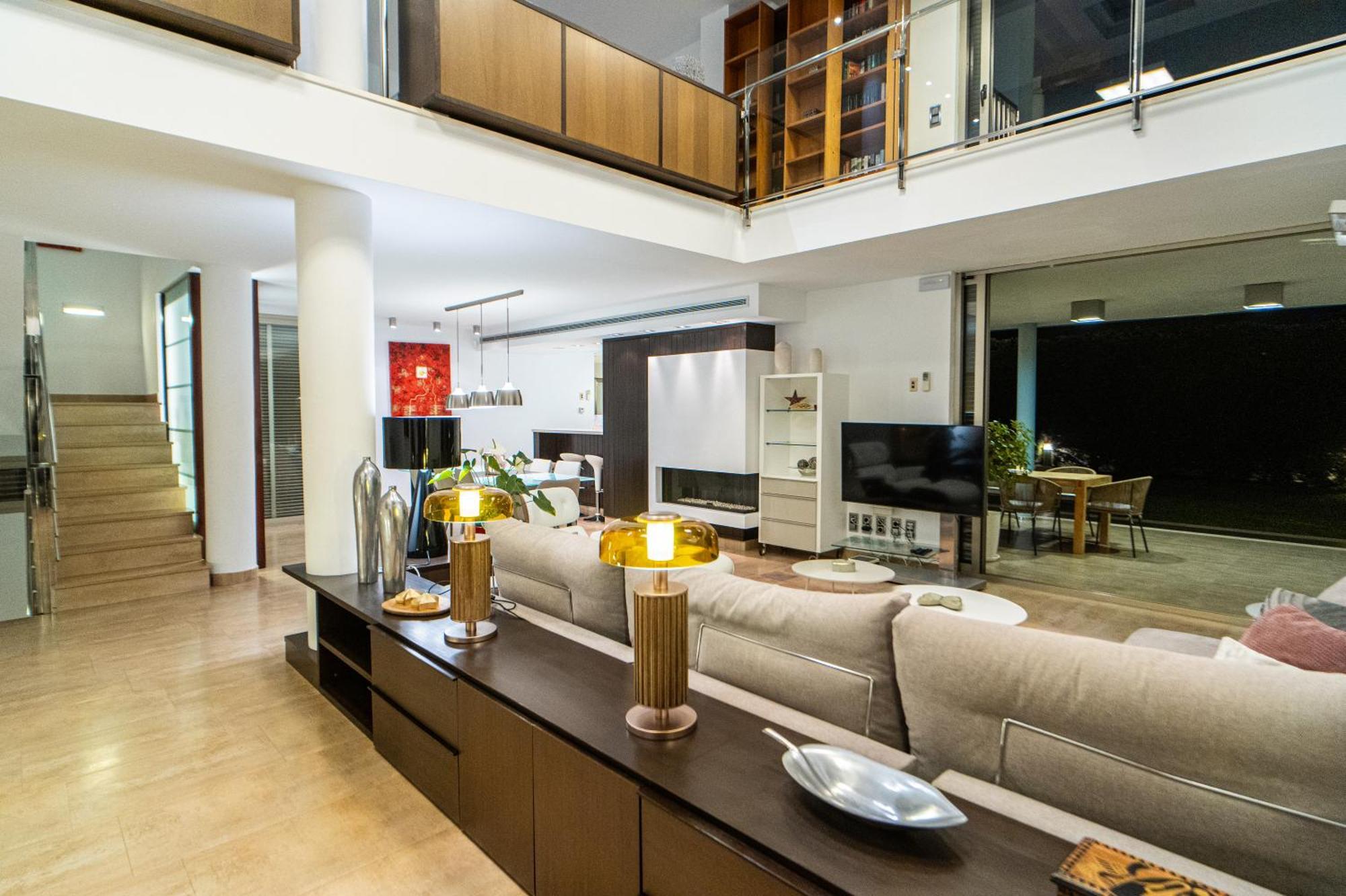 Purpura Panoramic Villa *