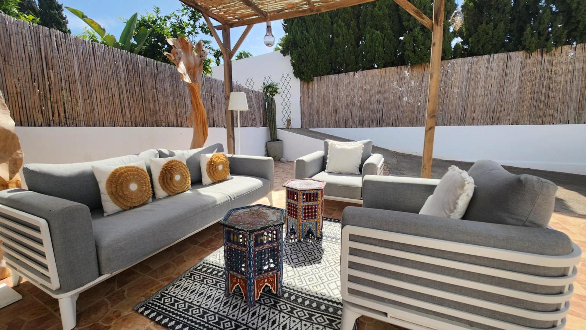 Ibiza Sunshine Hideaway Holiday home *