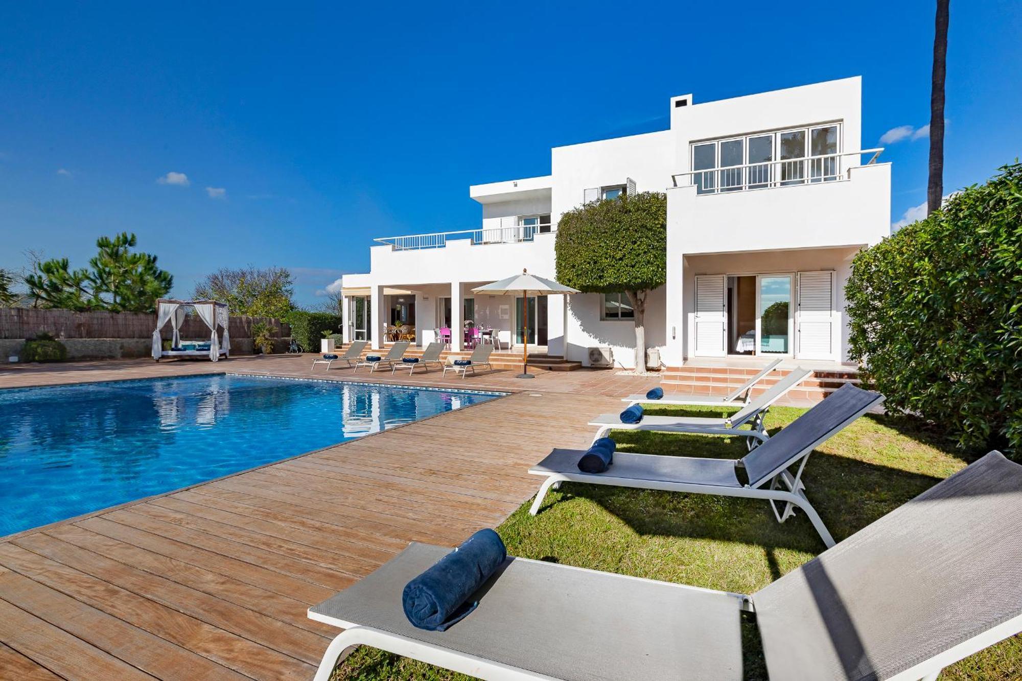 Near Ibiza Town Sleeps 8 - Fluxa *