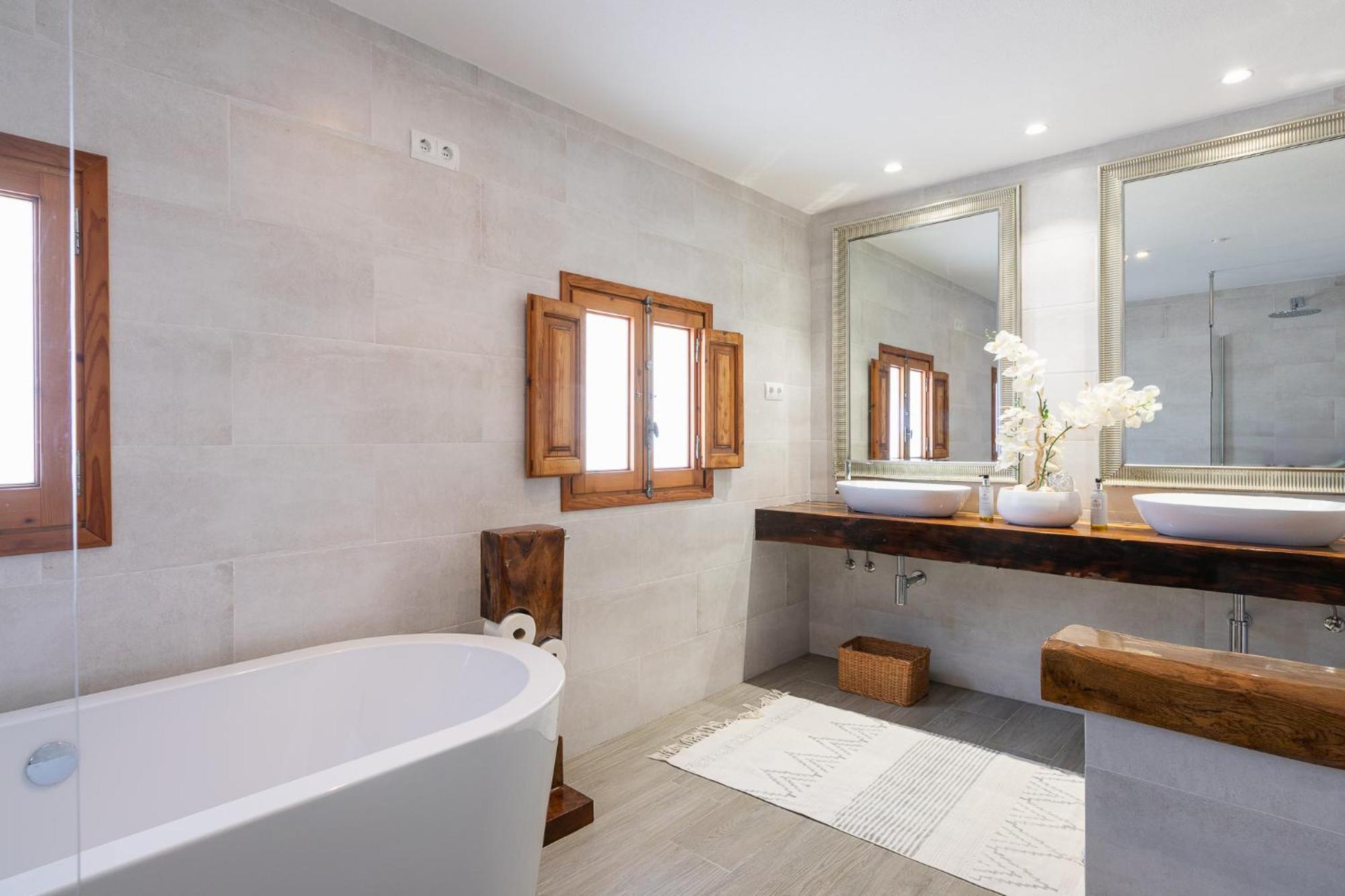 New! Torres Villa Santa Eularia des Riu