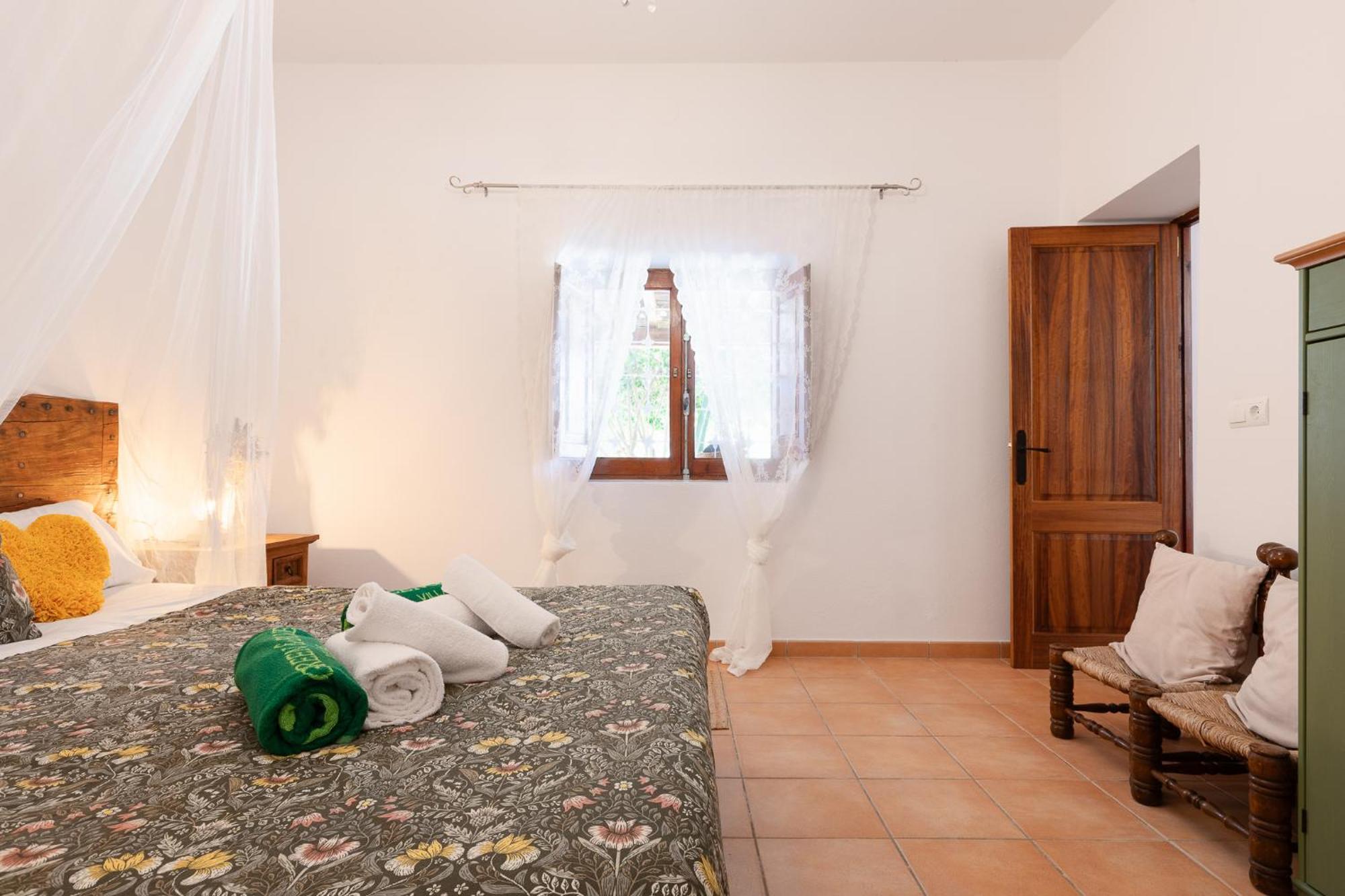 New! Torres * Santa Eularia des Riu