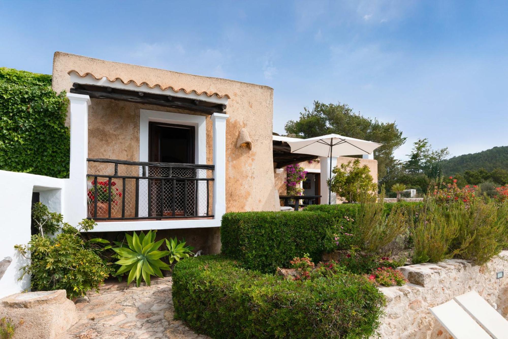 New! Sa Paissa Sea Views *