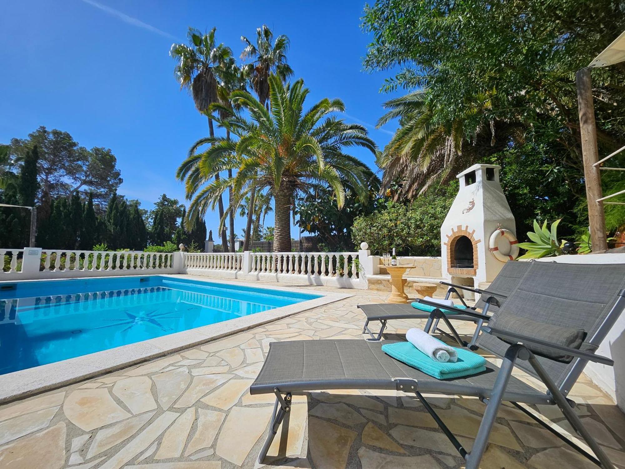 Private Mit Eigenem Pool Unter Palmen Casa de férias Cala Llena