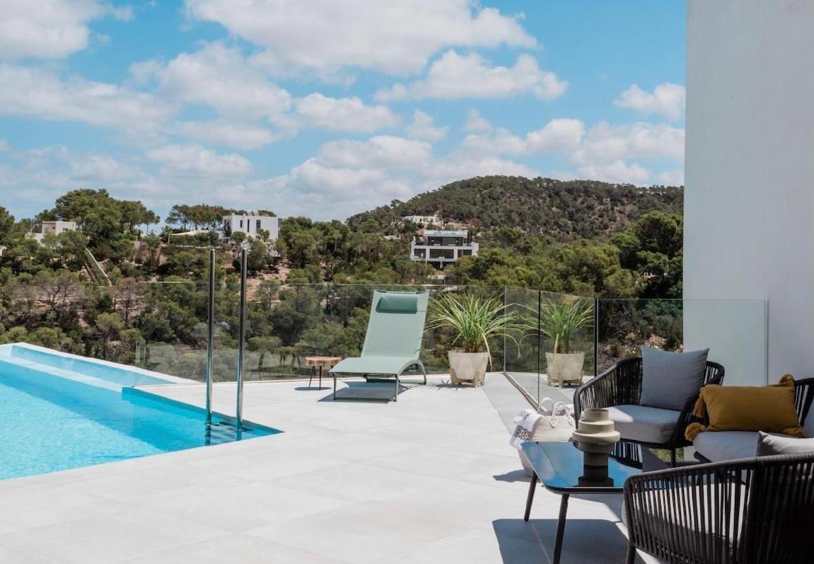 Aura Villa *