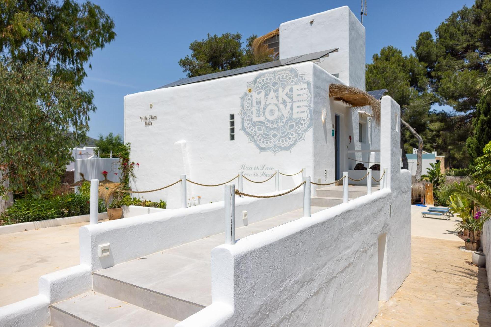 Clara Ibiza Villa Santa Eulalia del Río