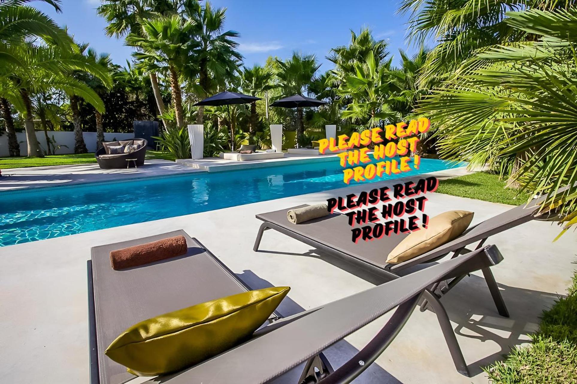 Luxuryy With Pool Ferienhaus