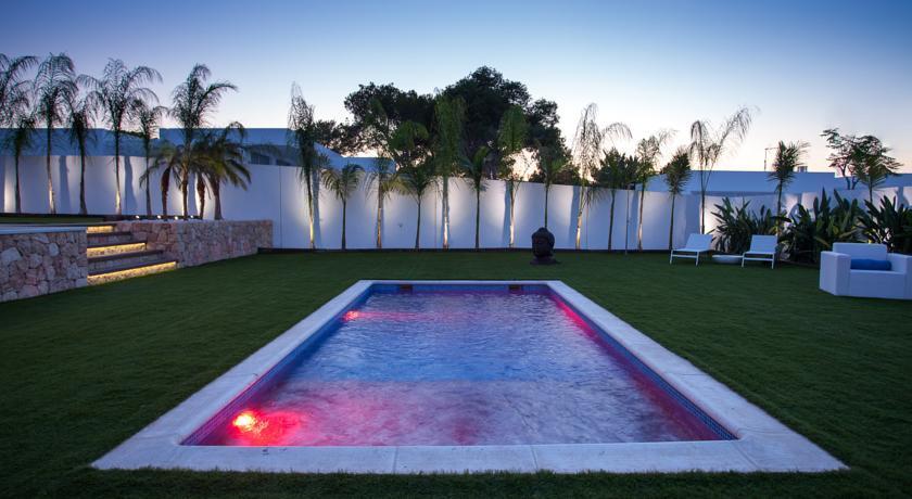 White Island Dream Villa