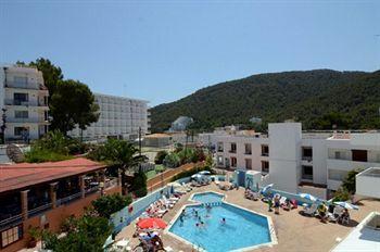 Typic Oasis Sa Tanca * Cala Llonga (Ibiza)