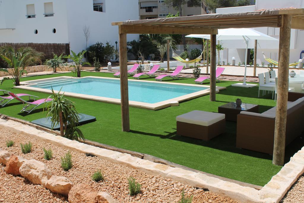 Mossenyer Villa *