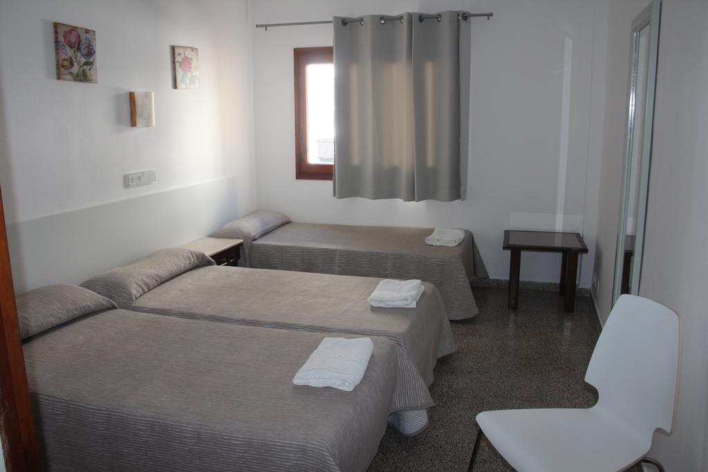 Nieves * Ibiza-Stadt