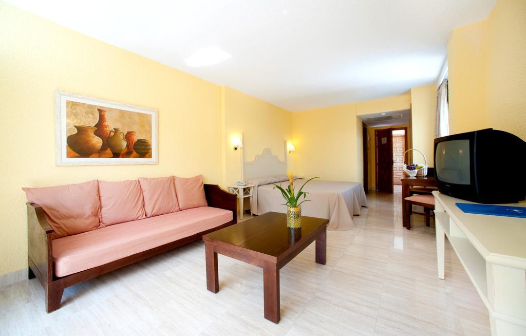 Hotel Grupotel Ibiza - Adults Only