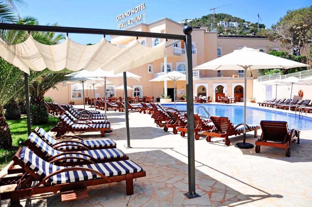 Grand Palladium Hotel