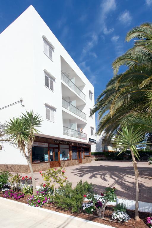 Sofia Es Canar (Ibiza)