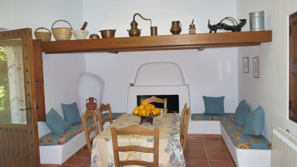Gat Sant Carles de Peralta