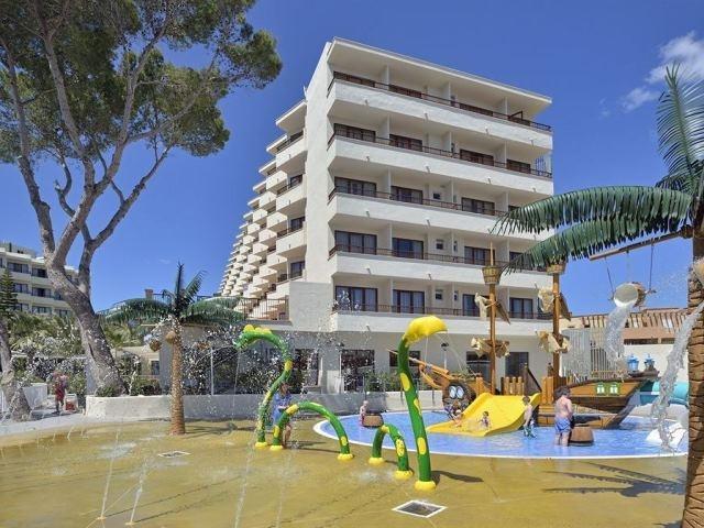 Leonardo Ibiza Santa Eulalia *