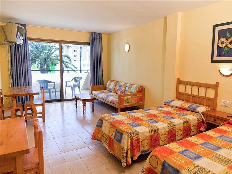 Vibra Mogambo - Adults Only 3*