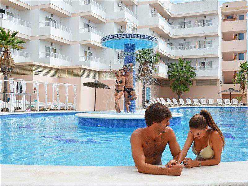 Vibra Tropical Garden Apartment Figueretas