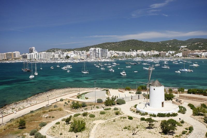 Hostel Amistat Island Hostel Ibiza - Albergue Juvenil *