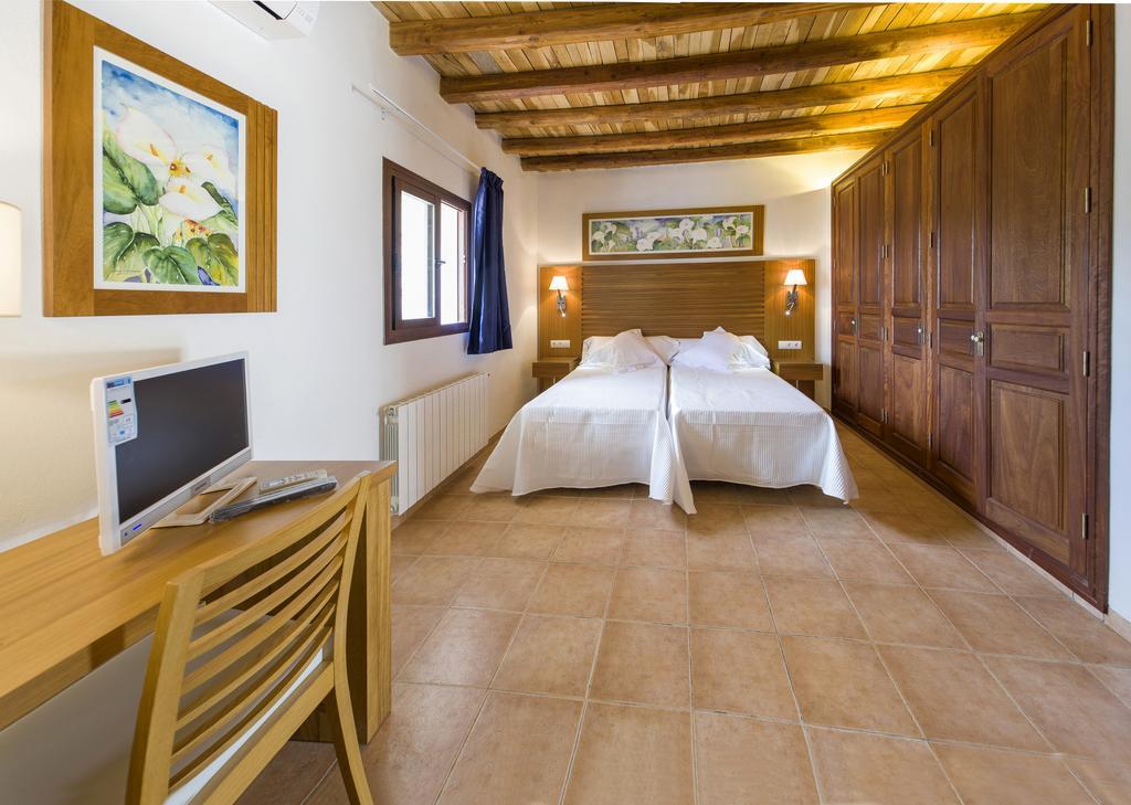 Cama Pousada Santa Gertrudis (Ibiza)