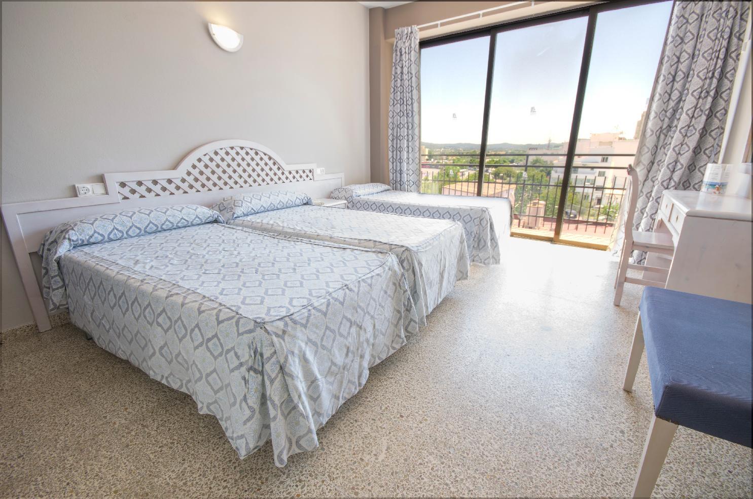 Hotel Azuline Llevant *