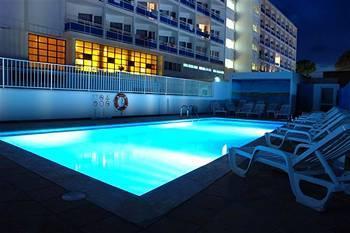 La Perla Aparthotel
