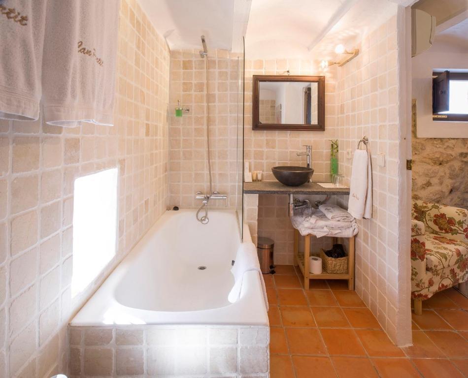 Rural Partit - Adults Only Country house