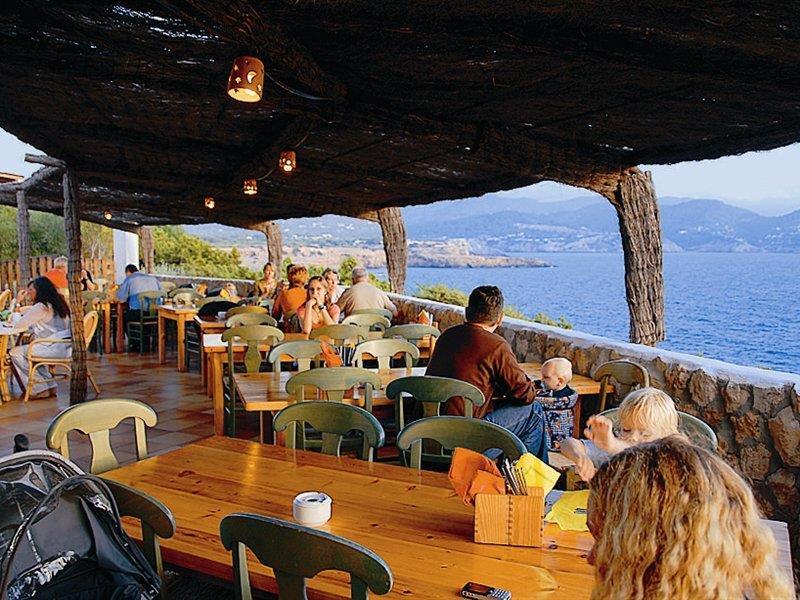 Club Calimera Delfin Playa Hotel Cala Tarida (Ibiza)