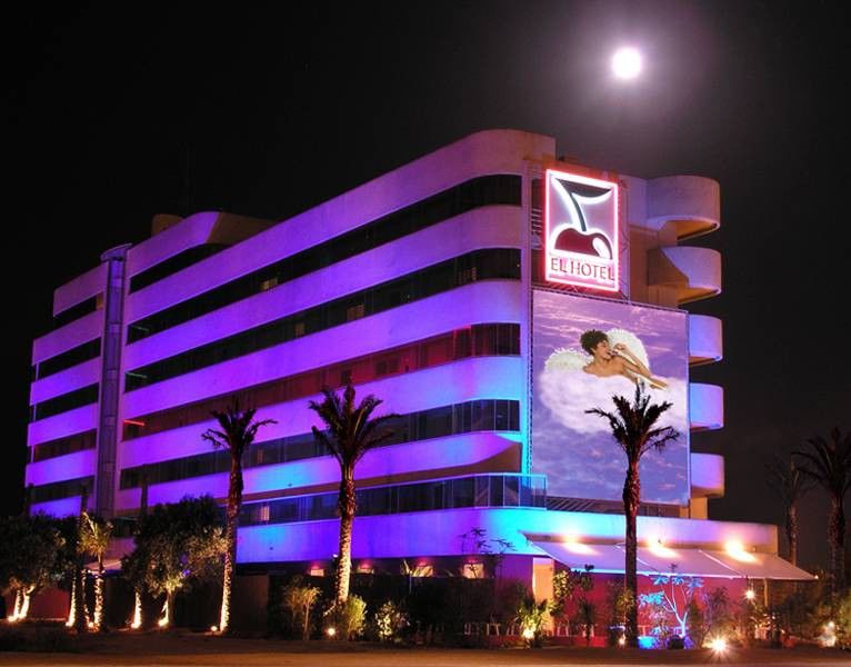 Pacha 4*