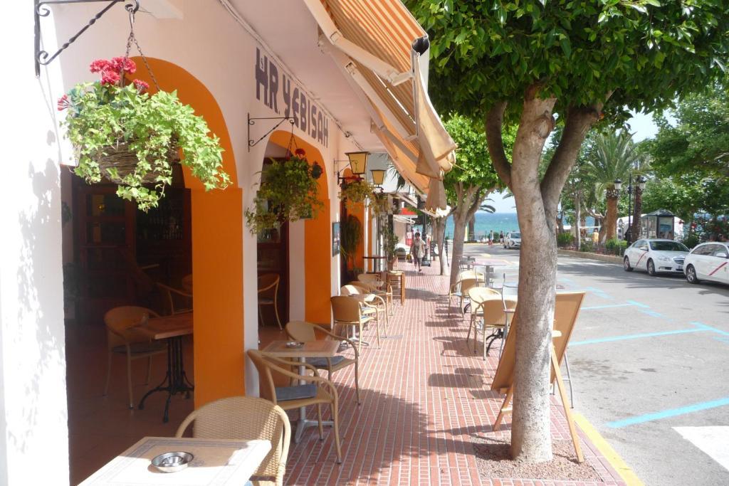 Yebisah Gasthuis Santa Eularia des Riu