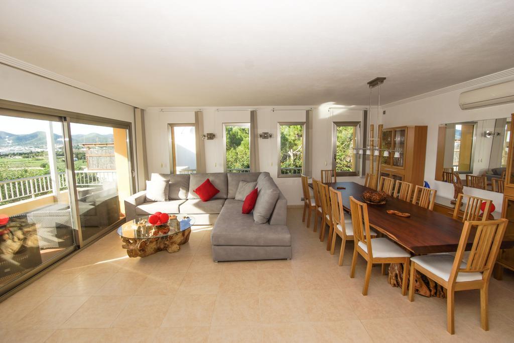 Costa Ibiza Alquiler Anual * Talamanca (Ibiza)