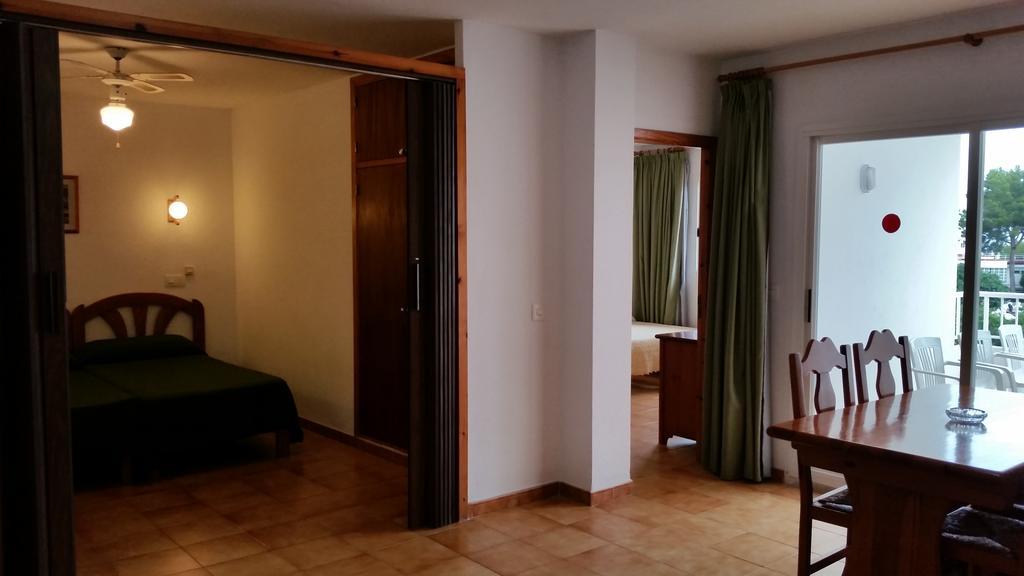 Aparthotel Vista Al Puerto San Antonio (Ibiza)