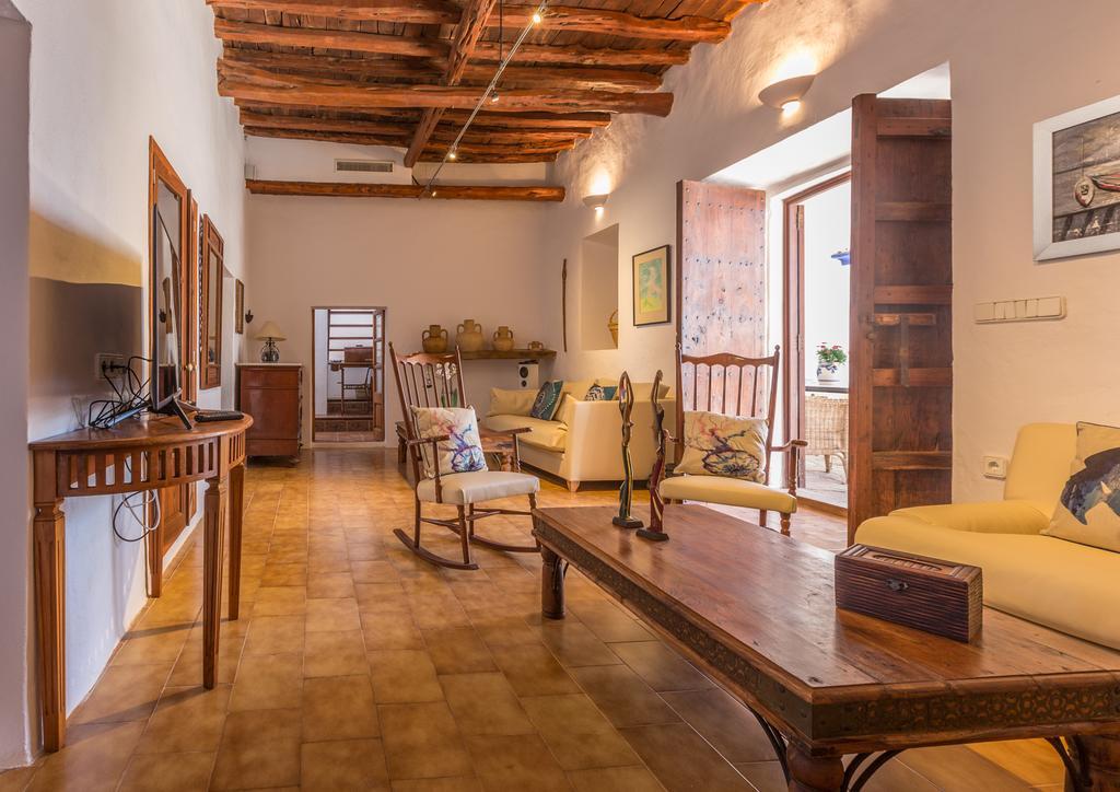 Holiday home Cases Altes D'arabi Santa Eularia des Riu
