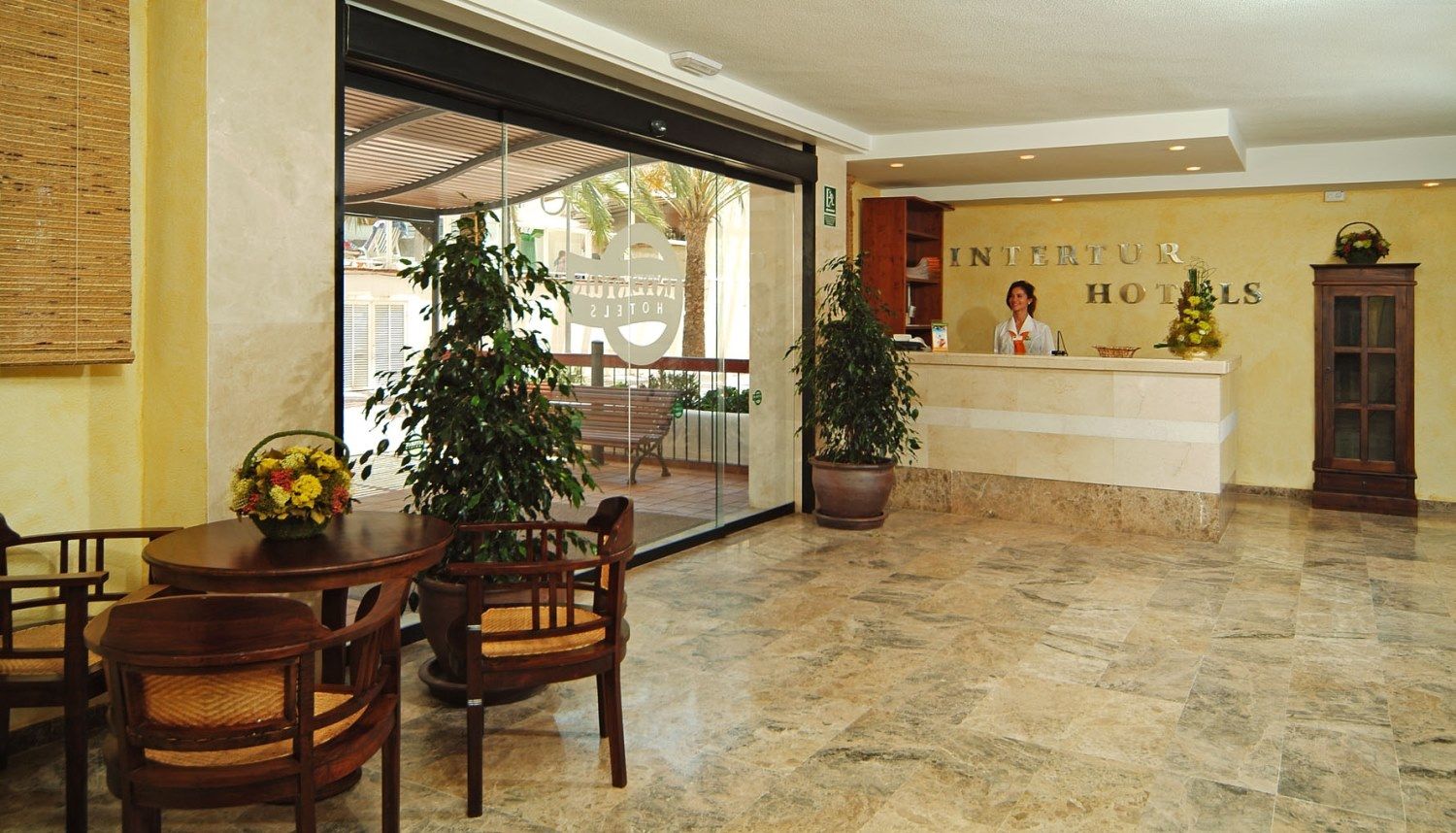 Leonardo Ibiza Santa Eulalia