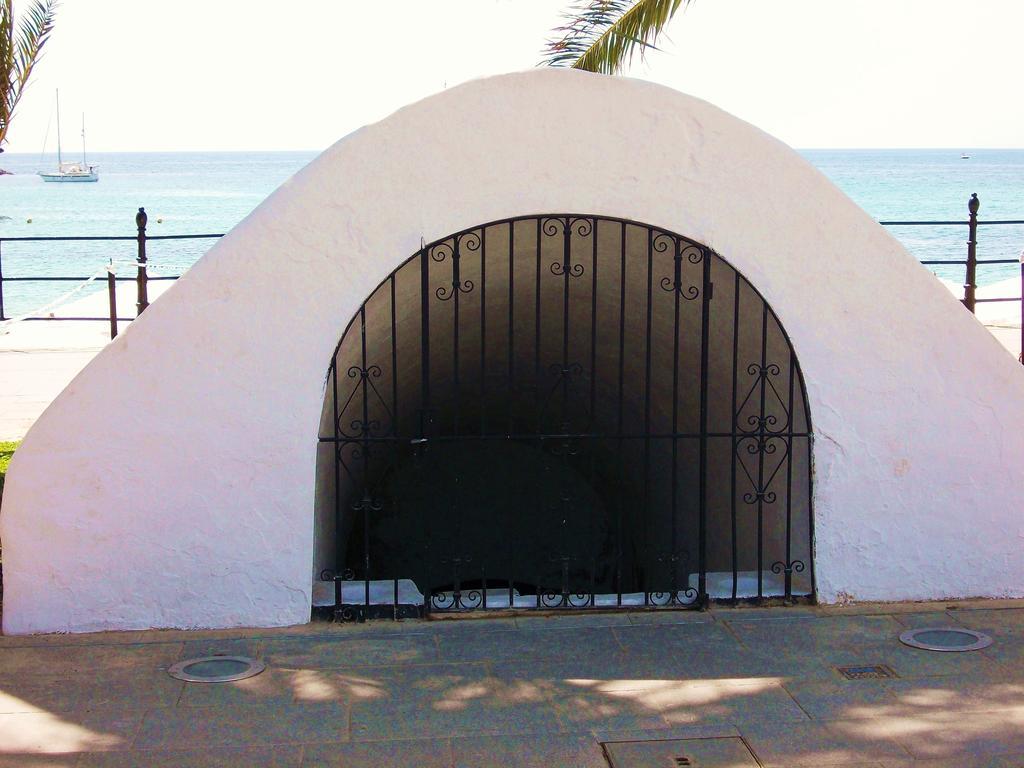 Rey Guest house 2*