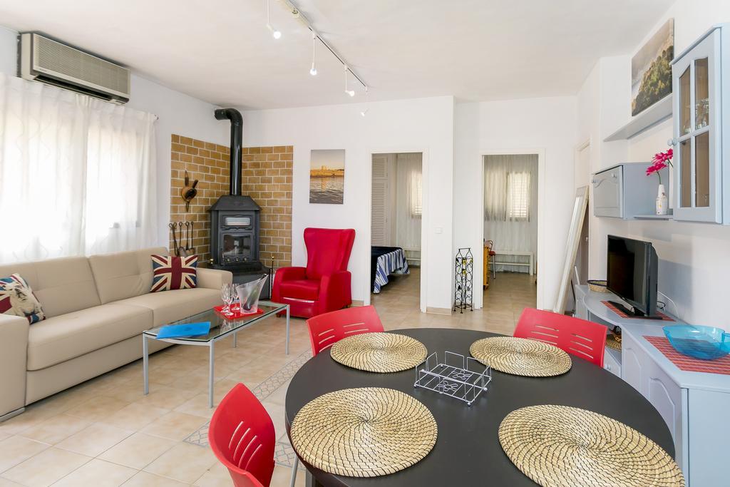 Felisa Apartment