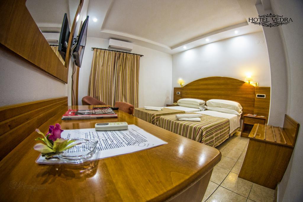 Vedra Hotel *